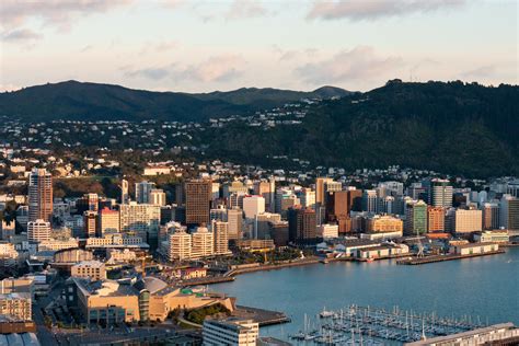 File:Wellington at dawn.jpg - Wikimedia Commons