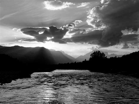 Sunset in black & White - Drac River | Contre jour - Couché … | Flickr