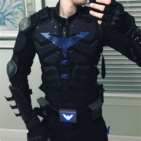 Nightwing Cosplay - cosplay post | Nightwing cosplay, Nightwing, Superhero cosplay