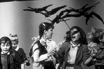 Classic Horror: "The Birds"