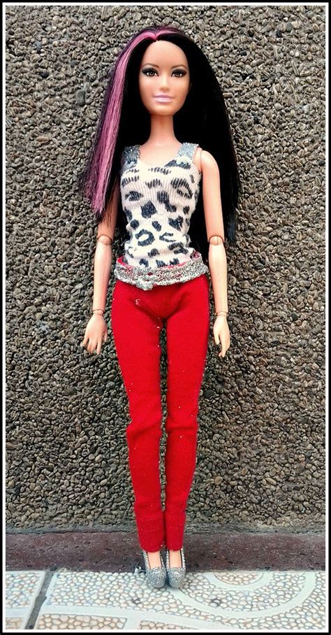 Raquelle with her outfit in Barbie Life in the Dreamhouse | Flickr