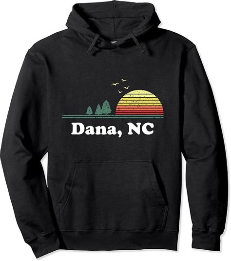 Amazon.com: Vintage Dana, Montana Home Souvenir Print Pullover Hoodie ...