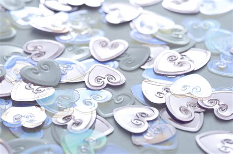 Free Image of metallic wedding heart decorations | Freebie.Photography
