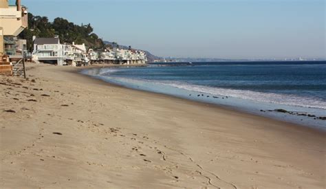 Escondido Beach in Malibu, CA - California Beaches