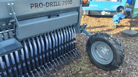 PRO-DRILL 2500 Seeder - Grass Technology