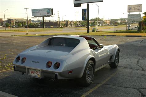 OLD PARKED CARS.: 1975 Cherolet Corvette.