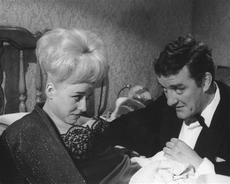 Barbara Windsor and Bernard Cribbins in Carry On Spying. 1964 | Barbara windsor, Film stills ...