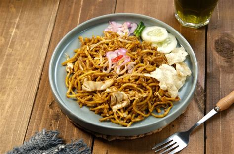 Resep Mie Aceh Goreng Simpel Untuk Masak di Rumah - Official Astronauts Blog