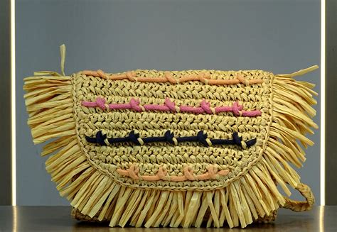 Girls Straw Shoulder Bag Free Stock Photo - Public Domain Pictures