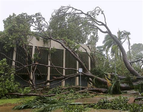 Cyclone Marcus hits Darwin: Power cut across region as pictures emerge ...