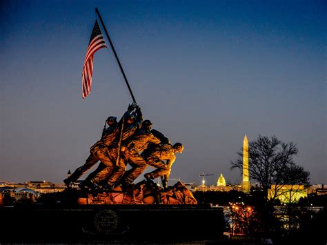 Marine Corps War Memorial (Iwo Jima Memorial) with Washing… | Flickr