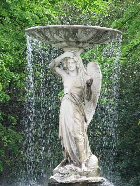 Gardens 2 | Fountain in Iveagh Gardens. Dublin, Ireland. May… | Flickr