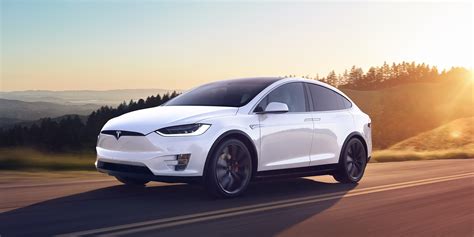 Tesla Model X review | carwow