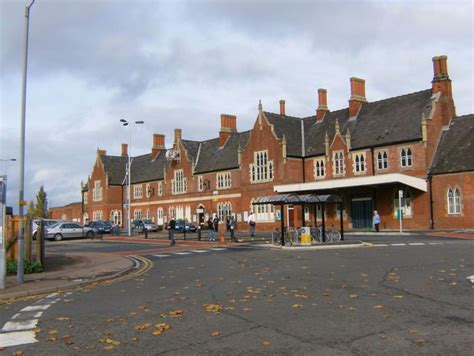 Hereford Railway Station © Alan Spencer cc-by-sa/2.0 :: Geograph Britain and Ireland