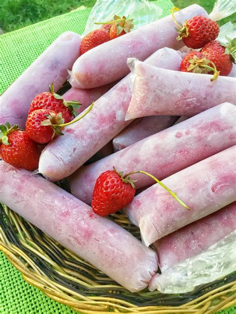 Super Easy and Smooth Strawberry Ice Candy - PinoyBites