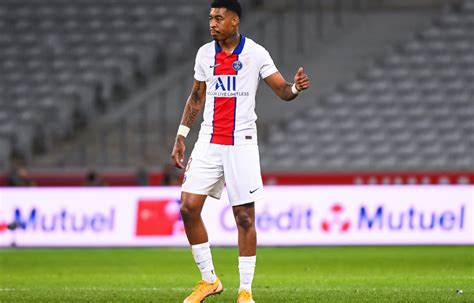 Watch Presnel Kimpembe make 'tackle of the century' as PSG star stops ...