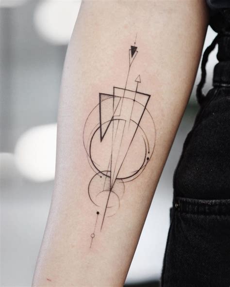 Thin line shapes tattoo - Tattoogrid.net Ribcage Tattoo, Neck Tattoo, Forearm Tattoos, Finger ...