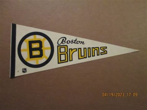 NHL BOSTON BRUINS Vintage Circa 1970's Team Logo Hockey Pennant #3 $55. ...