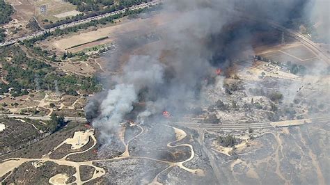 PHOTOS: Fire scorches Montebello riverbed - ABC7 Los Angeles