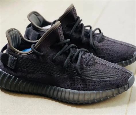 adidas Yeezy Boost 350 V2 Onyx HQ4540 Release Date - SBD