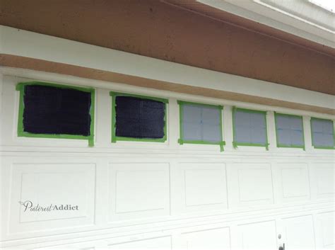 Remodelaholic | 8 DIY Garage Door Updates