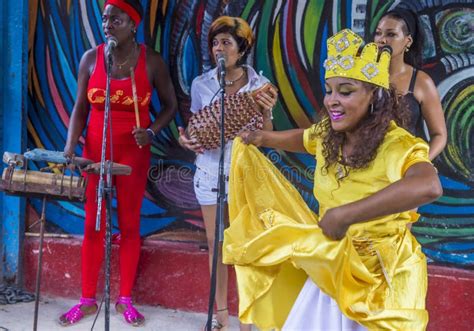 Rumba in Havana Cuba editorial stock image. Image of musicians - 78852269