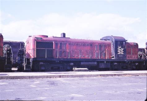 New Haven New York and Hartford Railroad | Waterbury, Connecticut | Class Alco RS3 #520 diesel ...