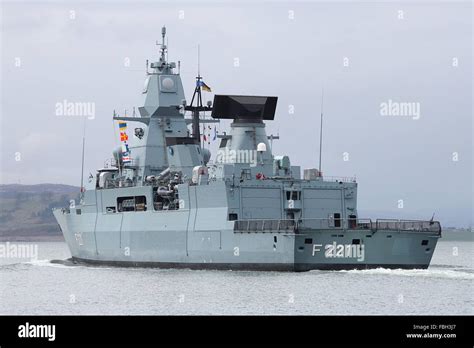 FGS Hessen (F221), eine Fregatte der Sachsen-Klasse der deutschen ...