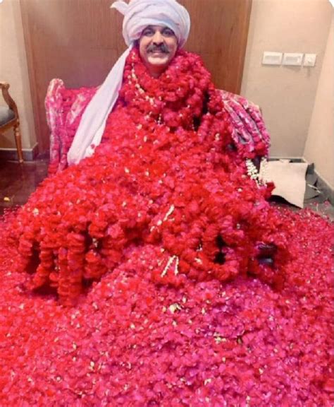 Ali Amin Gandapur is decorated as a hero after returning from jail : r/chutyapa