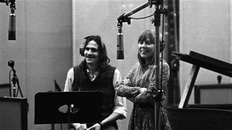 Hear Joni Mitchell, James Taylor Duet on 'You Can Close Your Eyes'