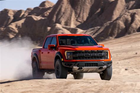 Redesigned 2021 Ford F-150 Raptor Bulks Up, Techs Up | Cars.com