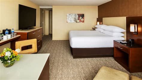 Hotel Rooms near Chicago O’Hare Airport | Hyatt Regency O’Hare Chicago