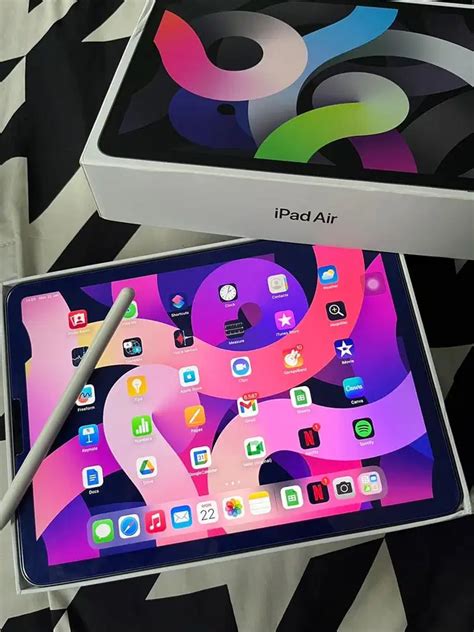 iPad Air 4th Generation 64GB Wifi Only (second) - Tablet - 915403638