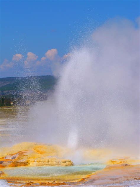 Runaway Bridal Planner: Geysers of Yellowstone National Park