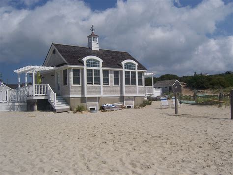 Cape Cod Inn - The Beach House - Inn on the Beach Cape Cod Harwich Port, MA 02646