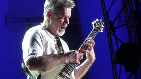 Eddie Van Halen Guitar Solo at Hollywood Bowl 10/2/2015 - YouTube