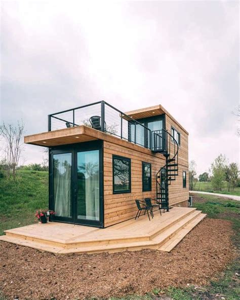 Exploring 15 Stunning Shipping Container Homes in 2024 | Klein huis ontwerp, Huis ontwerpen, House