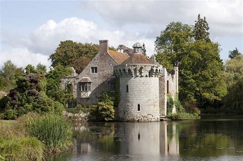 Scotney Castle & Ightham Mote, England. | Old World Romantic: United