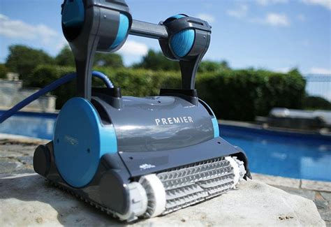 Dolphin Premier Pool Cleaner Review 2024 - Pros, Cons & Verdict | House Grail