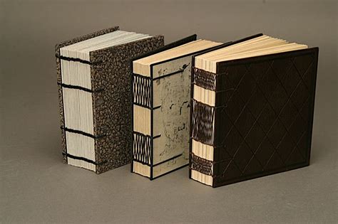 Coptic Stitch | Bookbinding, Book binding, Book making