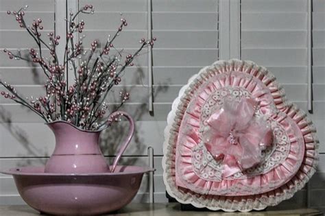 pink enamel 100 | Valentine's Day and Pink Enamel | Jean L. | Flickr