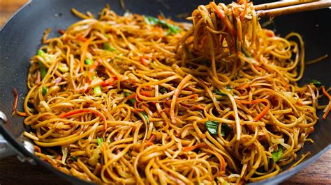 How to make Perfect Chow Mein at home like a chef! - YouTube