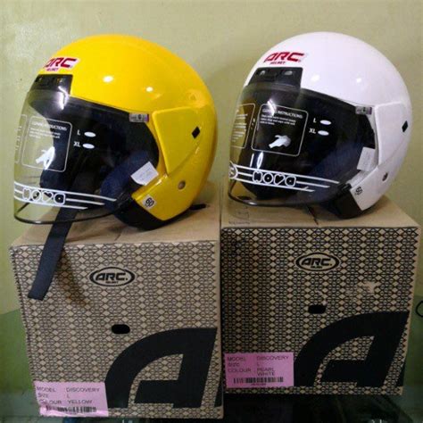 ARC DISCOVERY HELMET + ARC SMOKE VISOR, Motorbikes on Carousell