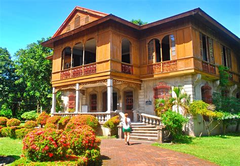 Silay's Heritage District & the Balay Negrense - Nomadic Experiences