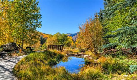 Top 5 Vail Hikes to see Beautiful Fall Colors - Peak 1 Express