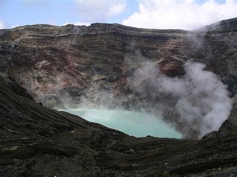 Mt. Aso, Kumamoto | Japan Deluxe Tours