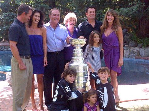 Al Michaels and Family with The Stanley Cup at Poolside in L A | HockeyGods