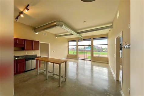 Stadium Lofts - Indianapolis, IN 46202