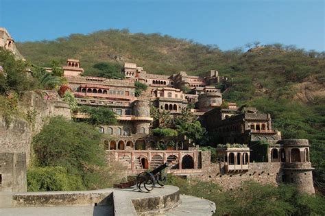 Neemrana Fort Palace, Alwar - Timings, History, Best Time to Visit