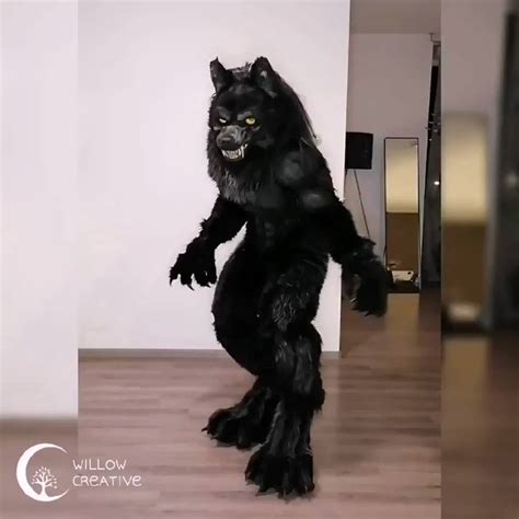 Willow on Twitter: "My werewolf is complete! Happy halloween 🐺 #cosplay #halloween #werewolf ...